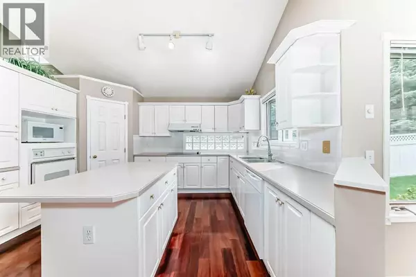 Calgary, AB T2Y2T1,1405 Shawnee Road SW