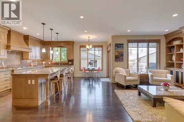 Calgary, AB T2N1A6,2609 7 Avenue NW