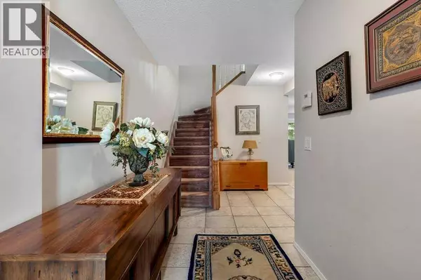 Calgary, AB T3B5T3,180 Valley Ridge Heights NW