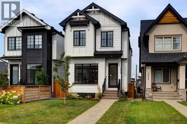 2420 30 Avenue SW, Calgary, AB T2T1R9