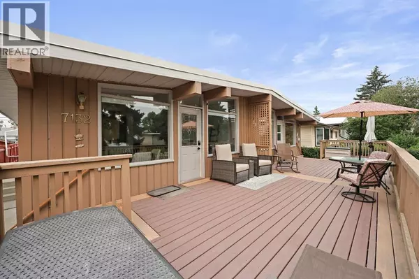 Calgary, AB T3B1S9,7132 & 7130 35 Avenue NW