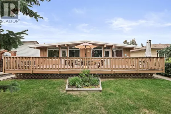 7132 & 7130 35 Avenue NW, Calgary, AB T3B1S9