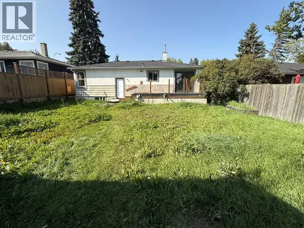 Calgary, AB T3E4R4,3243 Kenmare Crescent SW
