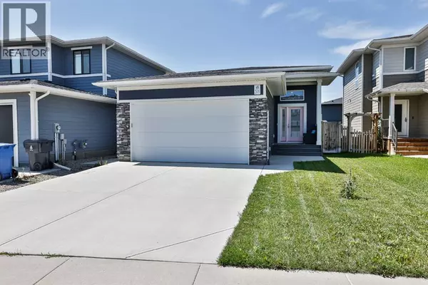526 Devonia Road W, Lethbridge, AB T1J5J7