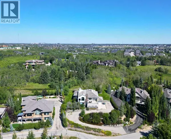 28 Slopes Grove SW, Calgary, AB T3H3Y6