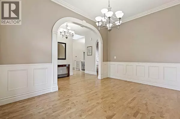 Calgary, AB T3G4Y5,49 Royal Highland Road NW