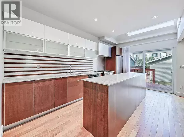 Calgary, AB T2T3W9,2109 14A Street SW