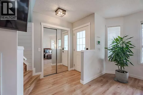 Calgary, AB T3P0A9,93 Evansford Circle NW
