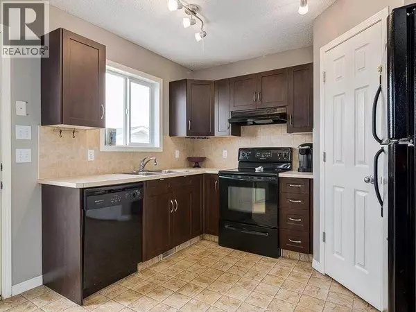 Calgary, AB T2Y4Y4,50 Bridlecrest Gardens SW