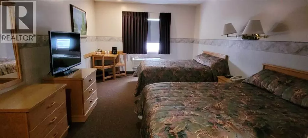 806 Laut Avenue, Crossfield, AB T0M0S0