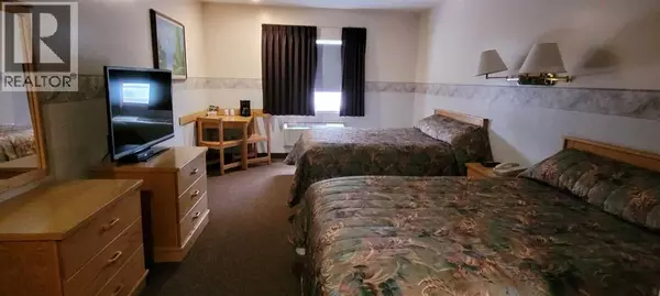 806 Laut Avenue, Crossfield, AB T0M0S0