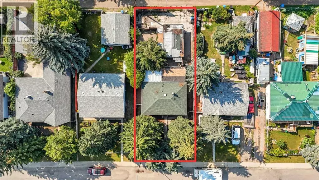 Calgary, AB T3B1V6,7927 36 Avenue NW