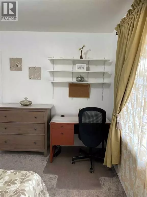 Calgary, AB T2M1Z4,1913 24 Avenue NW