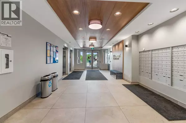 302, 1605 17 Street SE, Calgary, AB T2G2L7