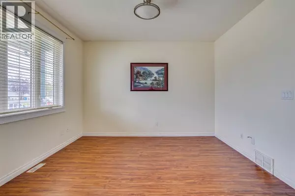 Fort Mcmurray, AB T9K2V2,123 Cottonwood Creek Way