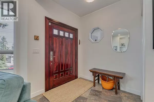 Calgary, AB T2T0N8,2023 21 Avenue SW
