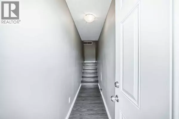 Calgary, AB T2W3E5,1221, 200 Brookpark Drive SW