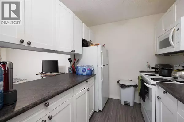 Fort Mcmurray, AB T9H4H3,211, 14921 Macdonald Drive