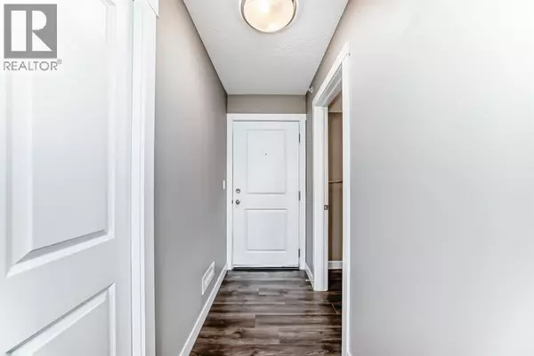 Calgary, AB T3R1R9,606, 20 Kincora Glen Park NW