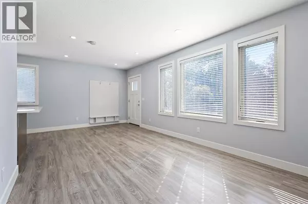 Calgary, AB T2M0Y4,460 19 Avenue NW