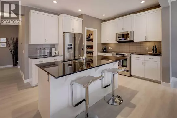 Calgary, AB T3P0J6,208 Evansview Road NW