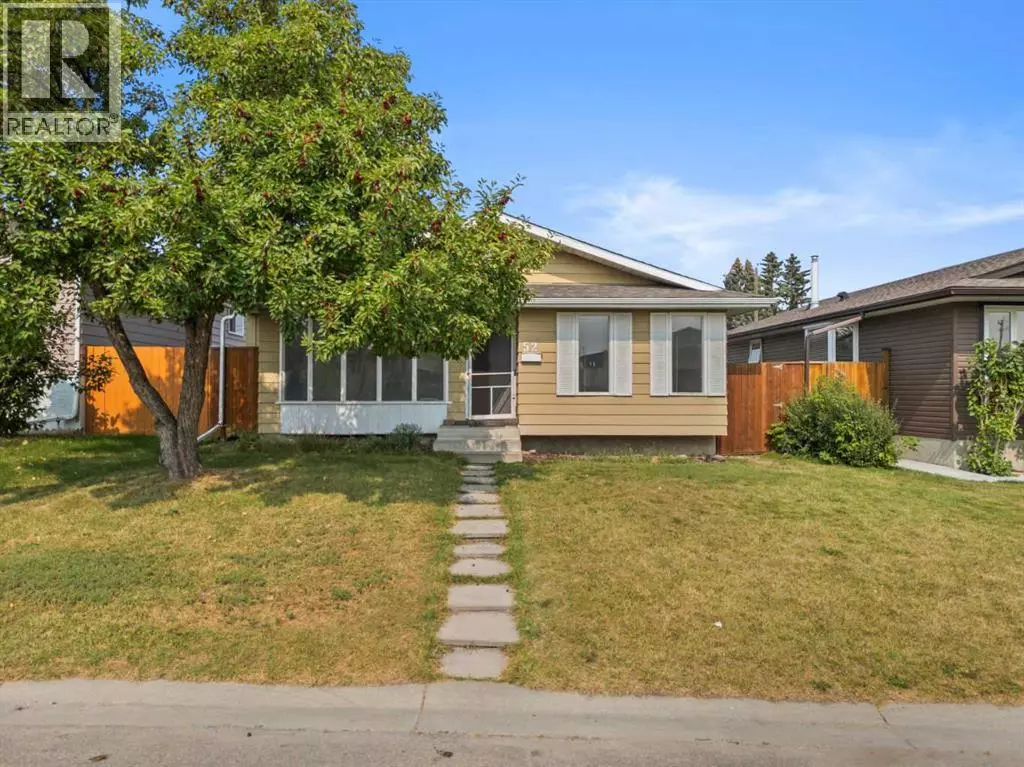 Calgary, AB T2B2M8,52 Dover Ridge Court SE