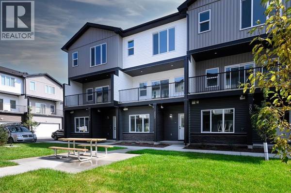 203, 90 corner meadows Manor, Calgary, AB T3N2N8