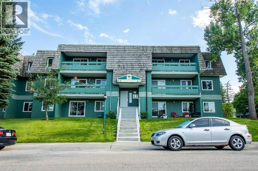 Calgary, AB T2W2T6,6202, 315 Southampton Drive SW