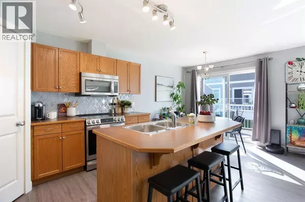 Airdrie, AB T4A2L3,1405, 800 Yankee Valley Boulevard SE