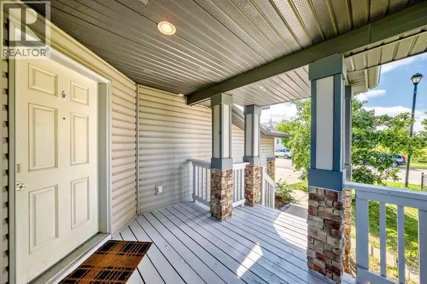 Chestermere, AB T1X1T2,325 West Lakeview Drive