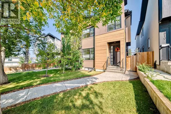Calgary, AB T3E3G7,2808 39 Street SW