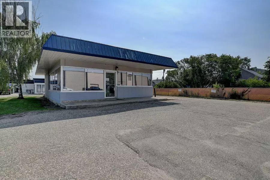 10001 104 Avenue, Grande Prairie, AB T8V1E5