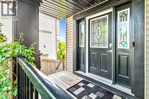Okotoks, AB T1S0B7,521 Westmount Close