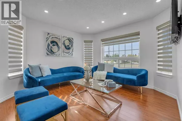 Calgary, AB T1Y6W8,190 Costa Mesa Close NE