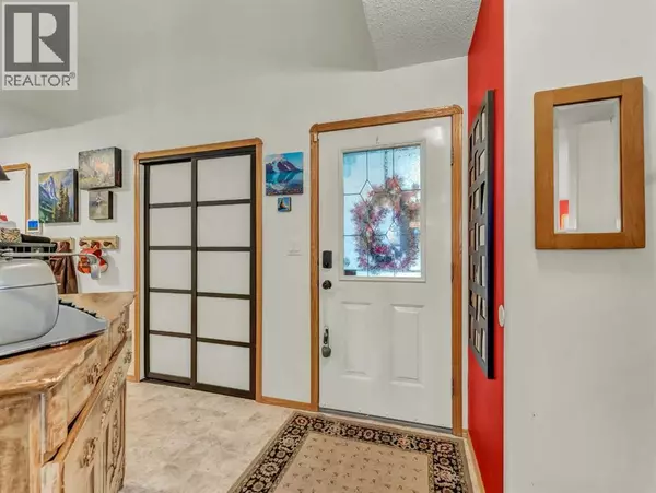 Medicine Hat, AB T1B4N5,12 Sunrise Court SW