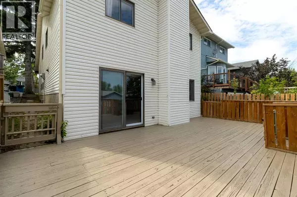 Calgary, AB T3K2G4,200 Macewan Glen Drive NW