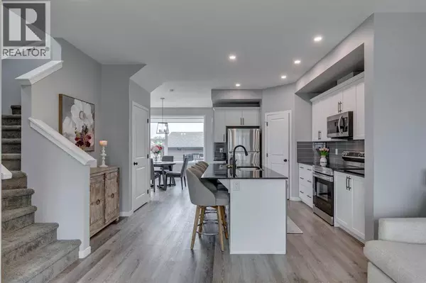 Okotoks, AB T1S5T9,63 Wolf Gate