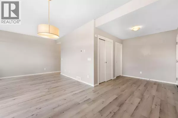 Calgary, AB T3N1M5,203, 335 Redstone Walk NE