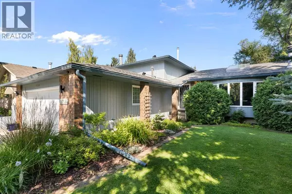 9308 26 Street SW, Calgary, AB T2V4G9