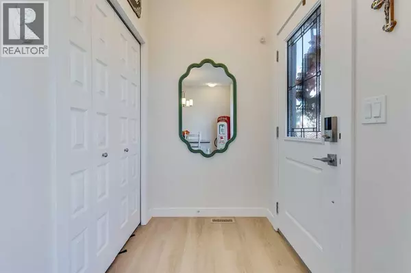Calgary, AB T2X5C4,94 Silverton Glen Gate SW