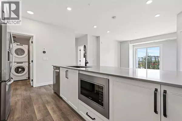 Calgary, AB T2C5W9,216, 255 Les Jardins Park SE