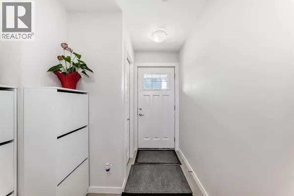 Calgary, AB T3M3E3,206 Cranbrook Square SE