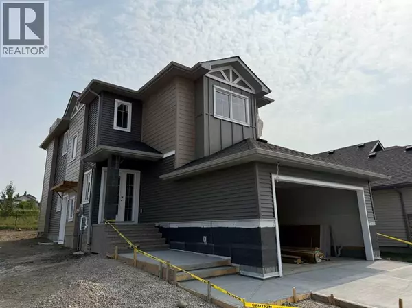 104 Lakewood Circle, Strathmore, AB T1P0G8