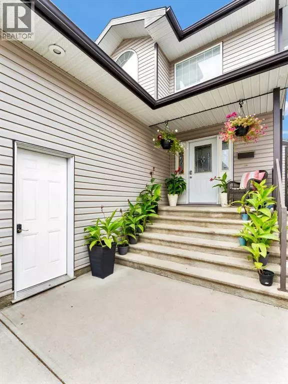 Medicine Hat, AB T1C2A8,40 Terrace Close NE