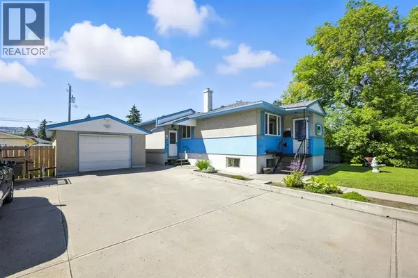 Calgary, AB T3B0K1,6383 32 Avenue NW