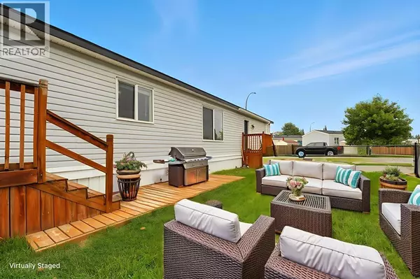 113 Heritage Drive, Okotoks, AB T1S1M4