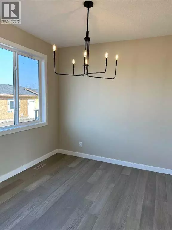 Chestermere, AB T1X2Z7,356 Waterford Boulevard