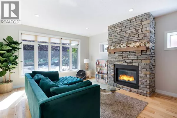 Calgary, AB T2N3C8,102, 814 Memorial Drive NW