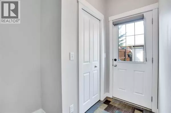 Calgary, AB T3R0V9,717 Nolan Hill Boulevard NW