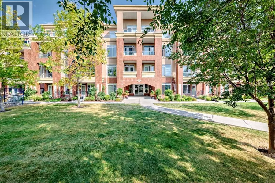 7204, 14 Hemlock Crescent SW, Calgary, AB T3C2Z1